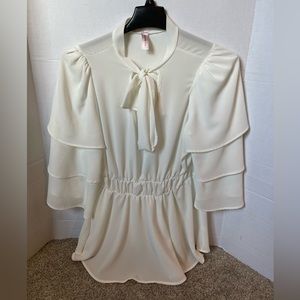 ❤️Find me flutter sleeve fit and flare blouse size 2X